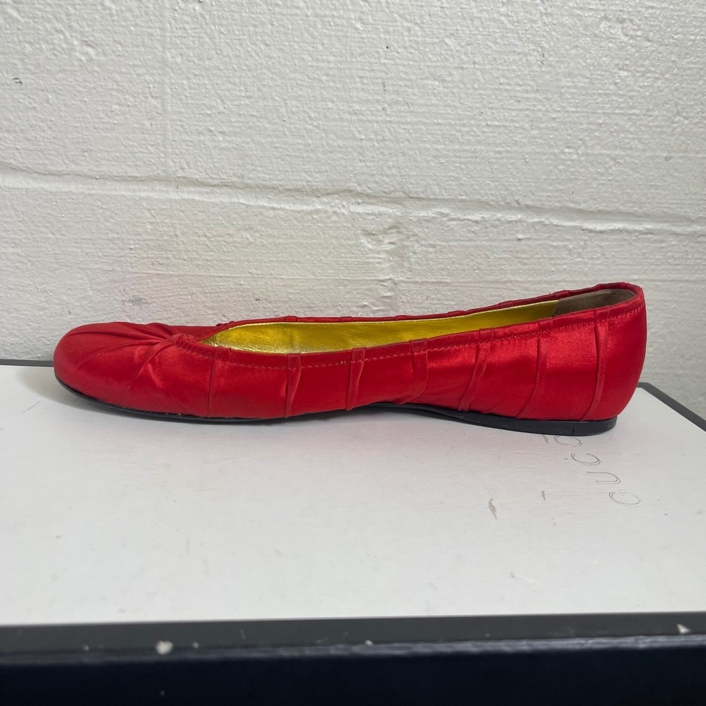 Vintage Prada Red Satin Pleated Ballet Flats Shoes Slip On Women 37.5 EU/7.5 US - Picture 5 of 14